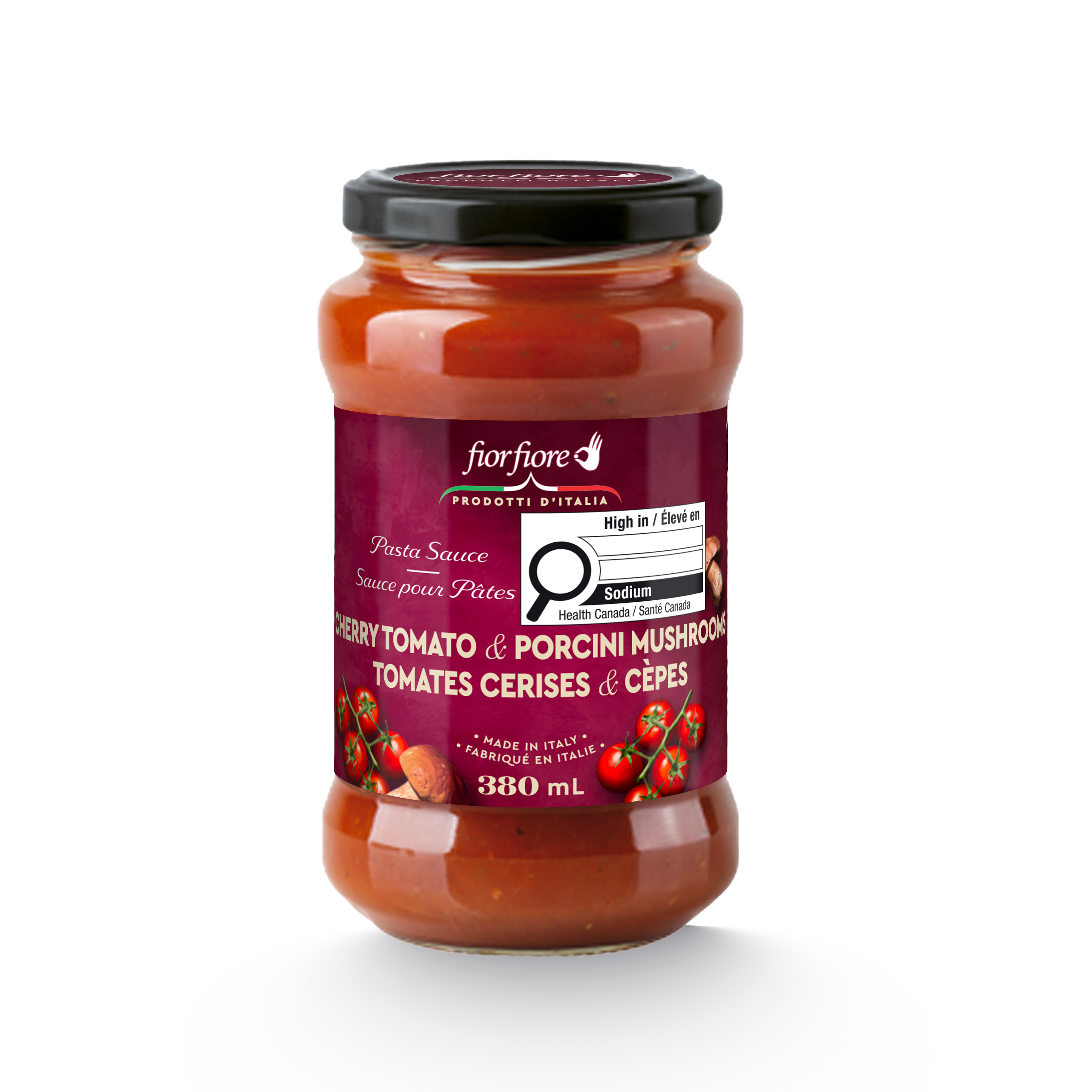 La sauce tomate et cèpes avec tomates cerises